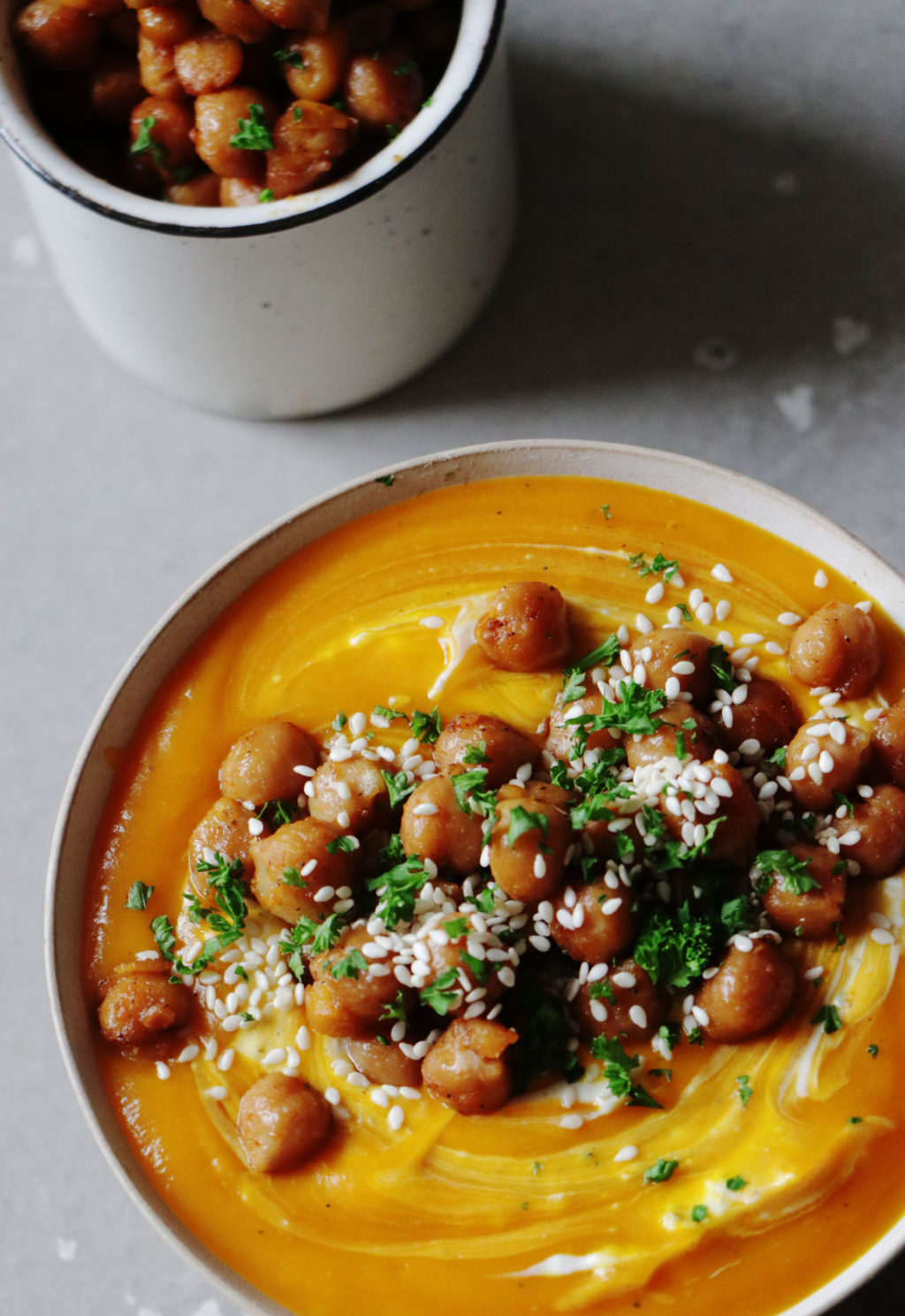 Kürbissuppe mit Kichererbsen - Pia Kraftfutter